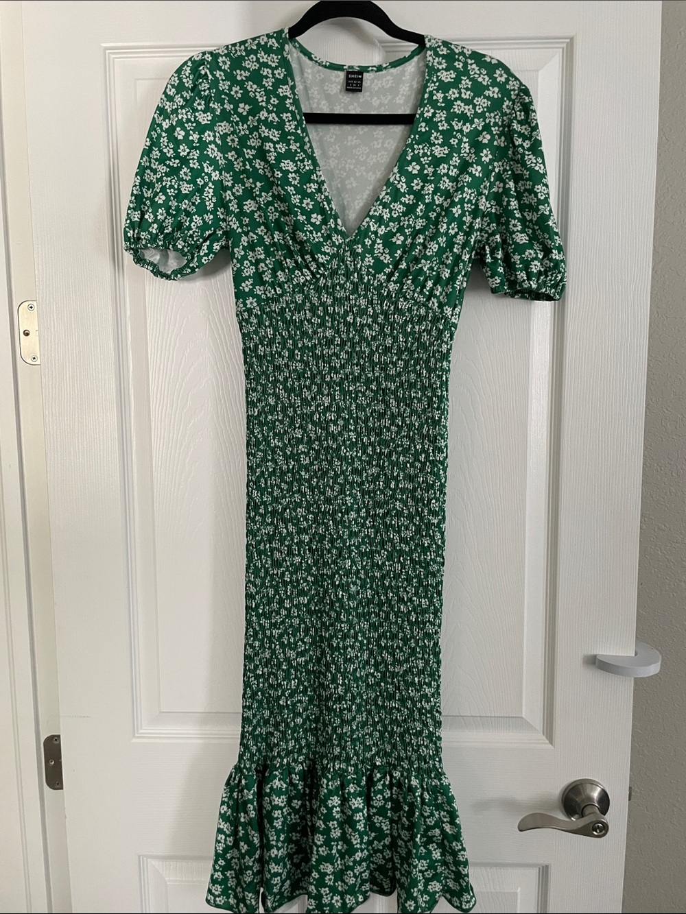 SHEIN Green Floral V-Neck Smocked Maxi Dress